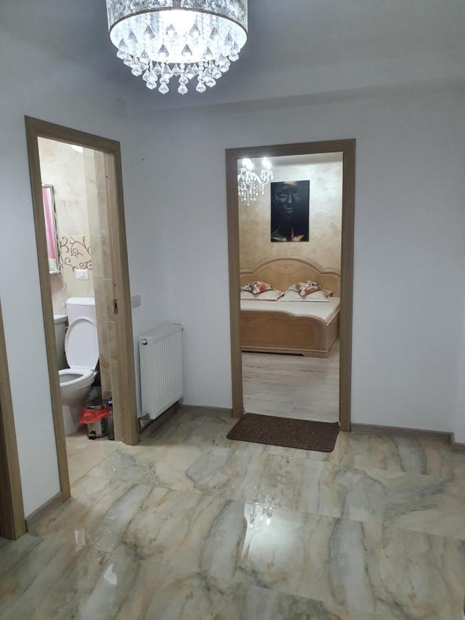 Kriss Apartment Luxury Targu Jiu Ngoại thất bức ảnh